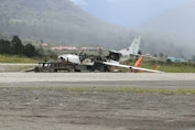 TNI-Polri Terus Buru Kelompok Teroris Penyerang Bandara Ilaga Papua