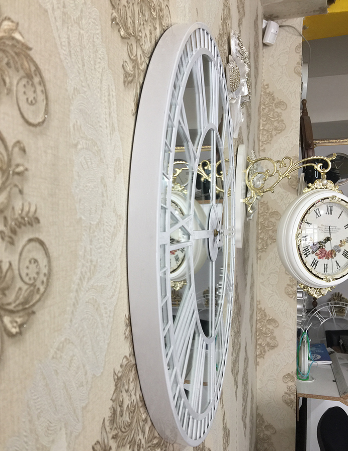 Butik Ürünler Dekoratif Büyük Aynalı Beyaz Duvar Saati Modeli