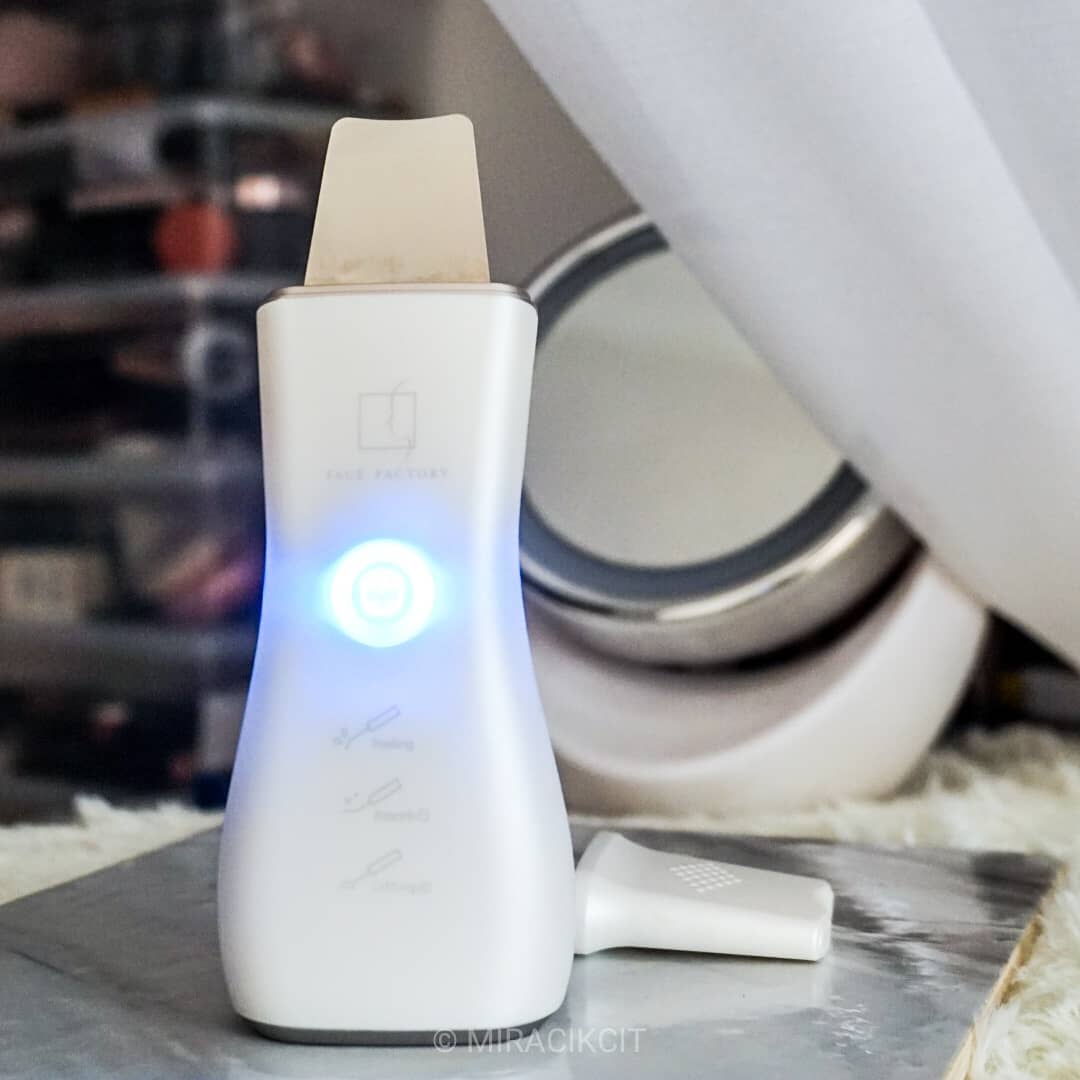 WHAT IS GALVANIC TECHNOLOGY IN SKIN CARE — miracikcit