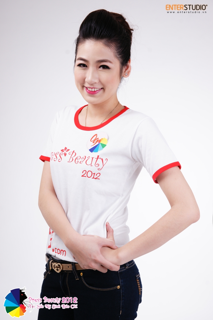 Miss Duong Tu Anh