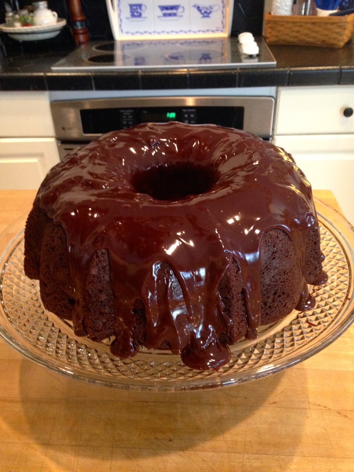 Rita's Recipes "Tunnel Of Love" Chocolate Bundt Cake ( Chocolate