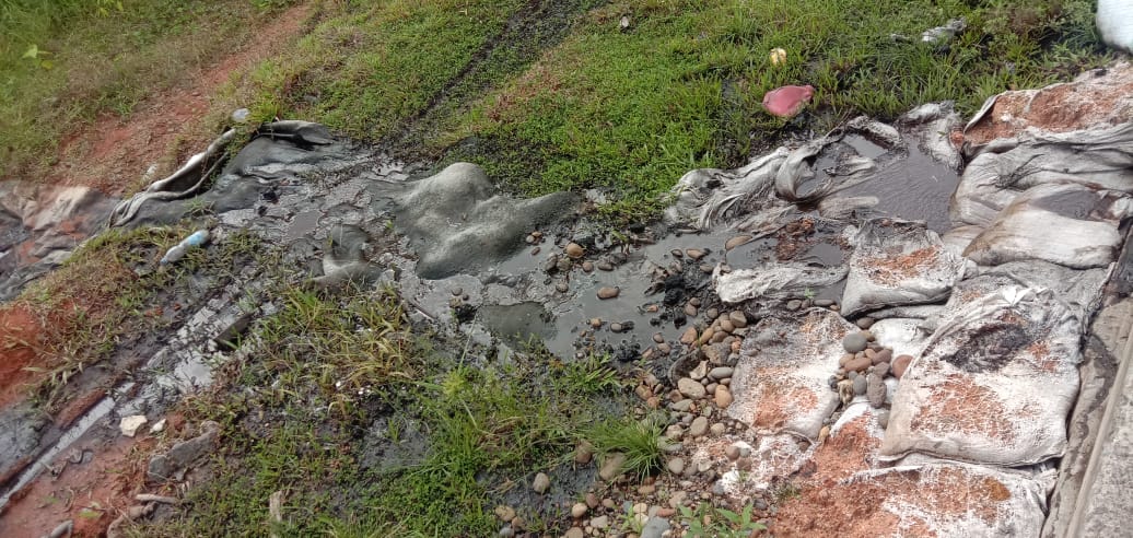 Sawah Desa Tanjung jambu diduga kena cemar limba batu bara PT Kalog