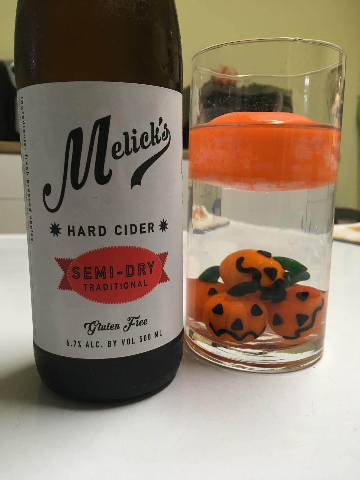 Along Came a Cider Cider Review Waupoos Premium Cider and Melick’s