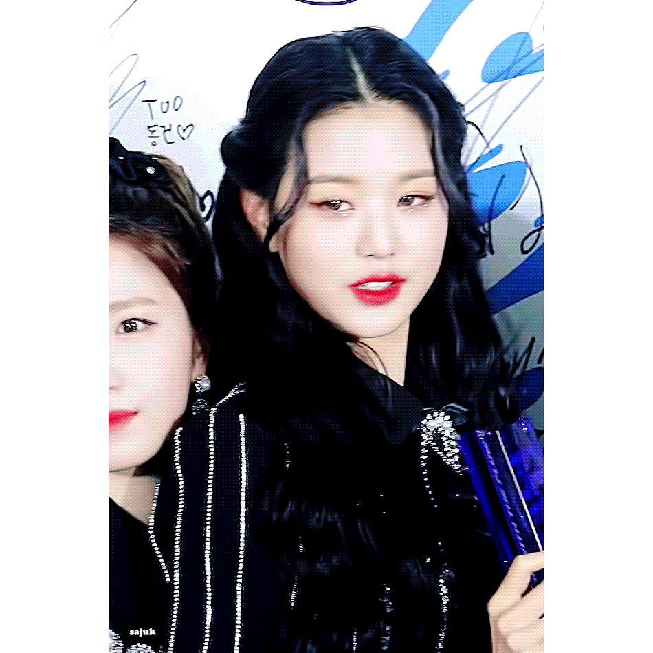 [연예] [움짤]         장원영 -  와이드섬