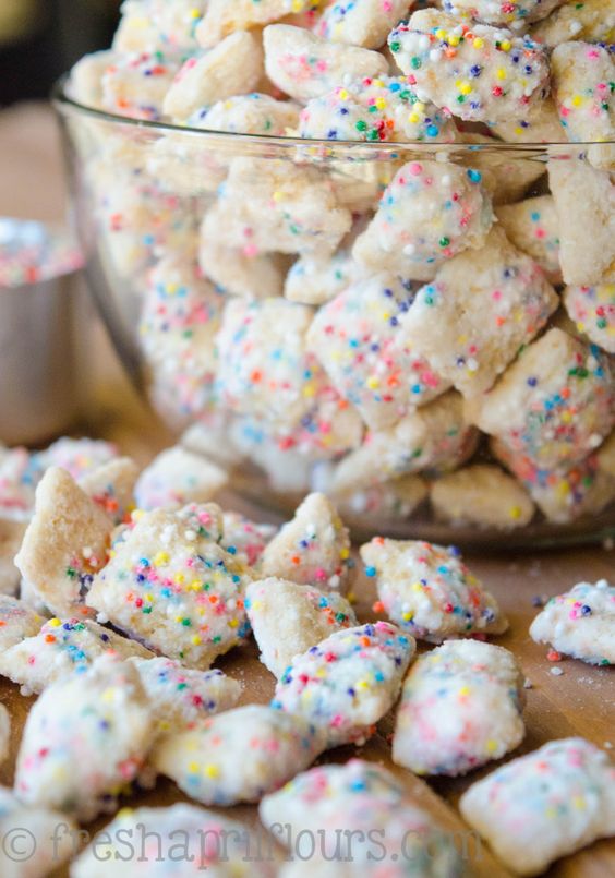 HOW TO MAKE CAKE BATTER PUPPY CHOW + THE CHOW DOWN GIVEAWAY! #recipes #dessertrecipes #easyrecipes #easydessertrecipes #food #foodporn #healthy #yummy #instafood #foodie #delicious #dinner #breakfast #dessert #lunch #vegan #cake #eatclean #homemade #diet #healthyfood #cleaneating #foodstagram HOW TO MAKE CAKE BATTER PUPPY CHOW + THE CHOW DOWN GIVEAWAY! #recipes #dessertrecipes #easyrecipes #easydessertrecipes #food #foodporn #healthy #yummy #instafood #foodie #delicious #dinner #breakfast #dessert #lunch #vegan #cake #eatclean #homemade #diet #healthyfood #cleaneating #foodstagram