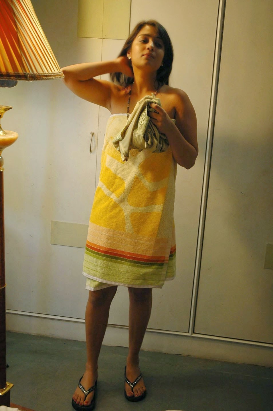 Nikitha Thukral Hot Bath Towel Pics In Apartment Movie Hot Scenes Film Actress Hot Photos