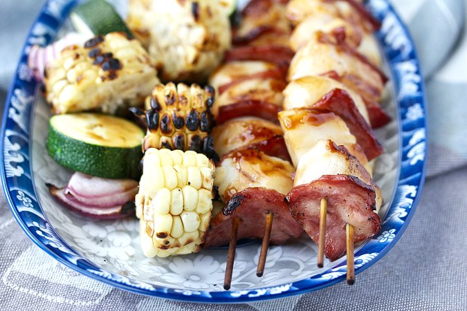 Grilled Scallop Kebabs with Duck Bacon and vegetables