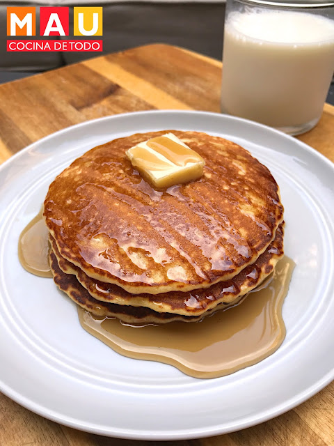 mau cocina de todo receta cornbread cornmeal harina pan hot cakes pancakes arepas maiz dulce
