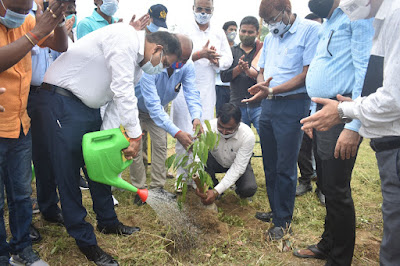 Gaya Airport: गया अंतरराष्ट्रीय हवाई अड्डा पर जलजीवनहरियाली, Plantation, DM Gaya, AnjNewsMedia