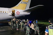 Pesawat Hercules TNI AU Bawa 2.000 APD Covid-19 ke Kota Sorong