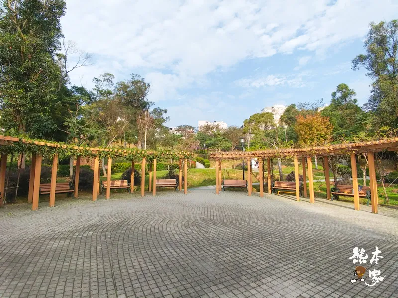鶯歌永吉公園IG網美景點|炮仗花、櫻花齊登場還有3D立體彩繪步道