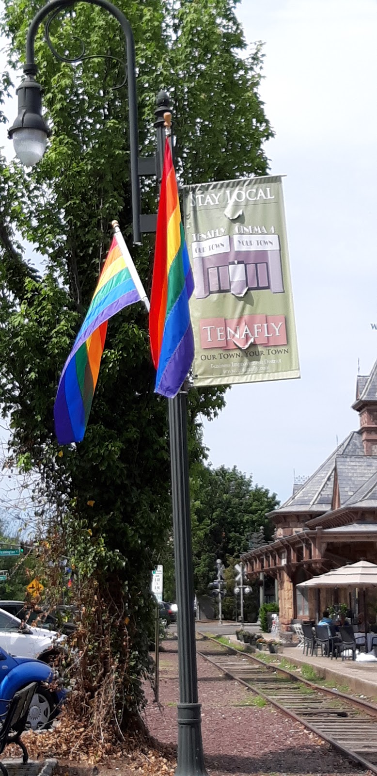 The OnLine Buzzletter Learn About Tenafly, New Jersey and a GREAT