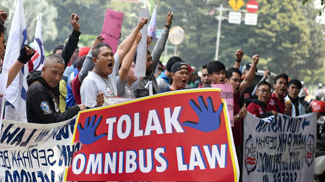 Inilah Pasal Yang Dianggap Hoax Dalam Uu Omnimbus Law Cipta Kerja Namun Ternyata Kabar Surabaya