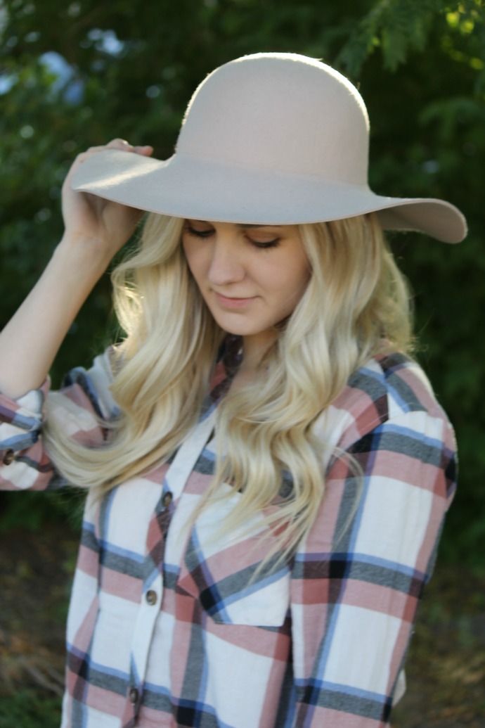 .plaid & hats . blogger collab. - Stripes in Bloom