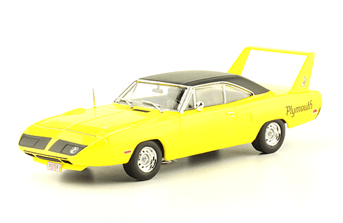 plymouth road runner superbird 1/43 voitures américaines