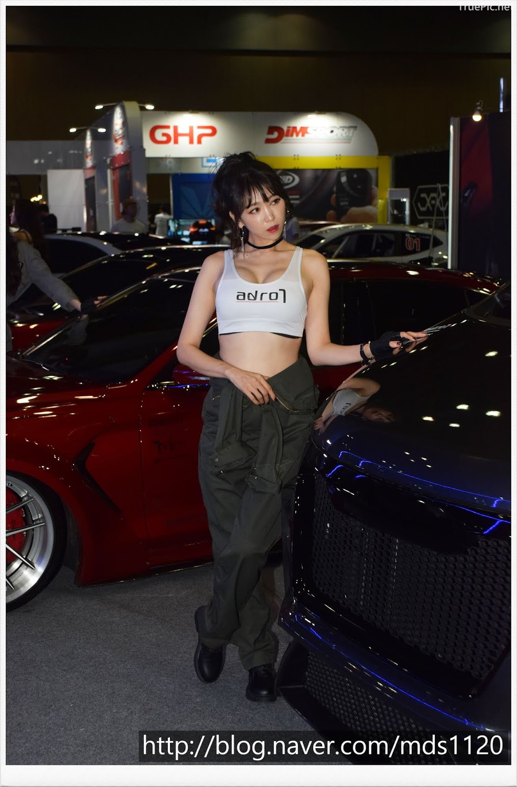 Korean Racing Model - Lee Eunhye - Seoul Auto Salon 2019 - Picture 41