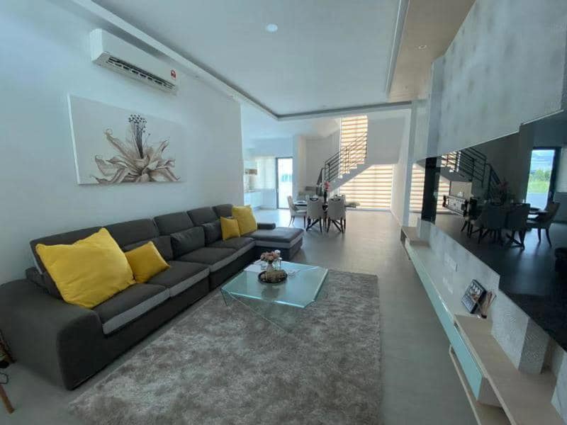 Duplex/ Townhouse, Curtin Water Senadin Miri Miri Property Market