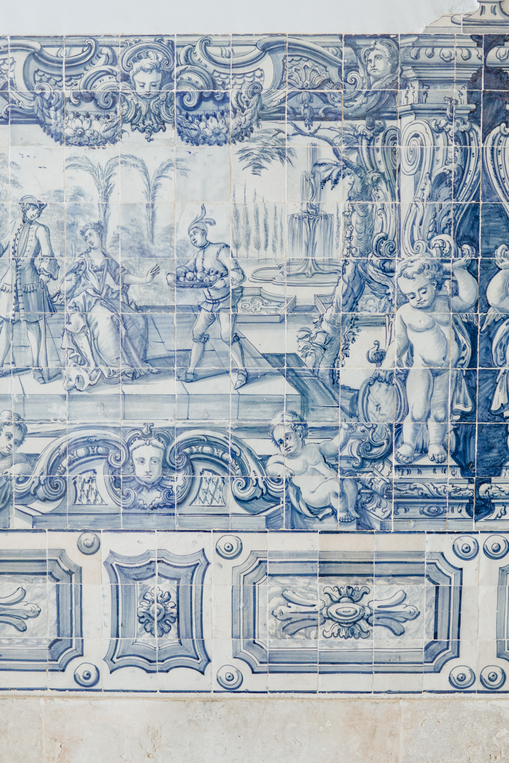 Lisbon-travel-photography-barely-there-beauty-blog-azulejos