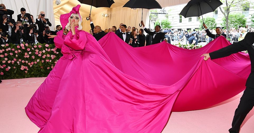 Lady Gaga Arrives In Stockholm Sweden Little Monsters Official