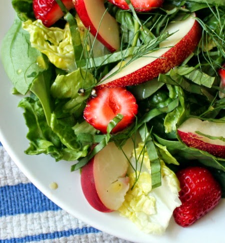 Strawberry, nectarine, basil, and fennel frond salad