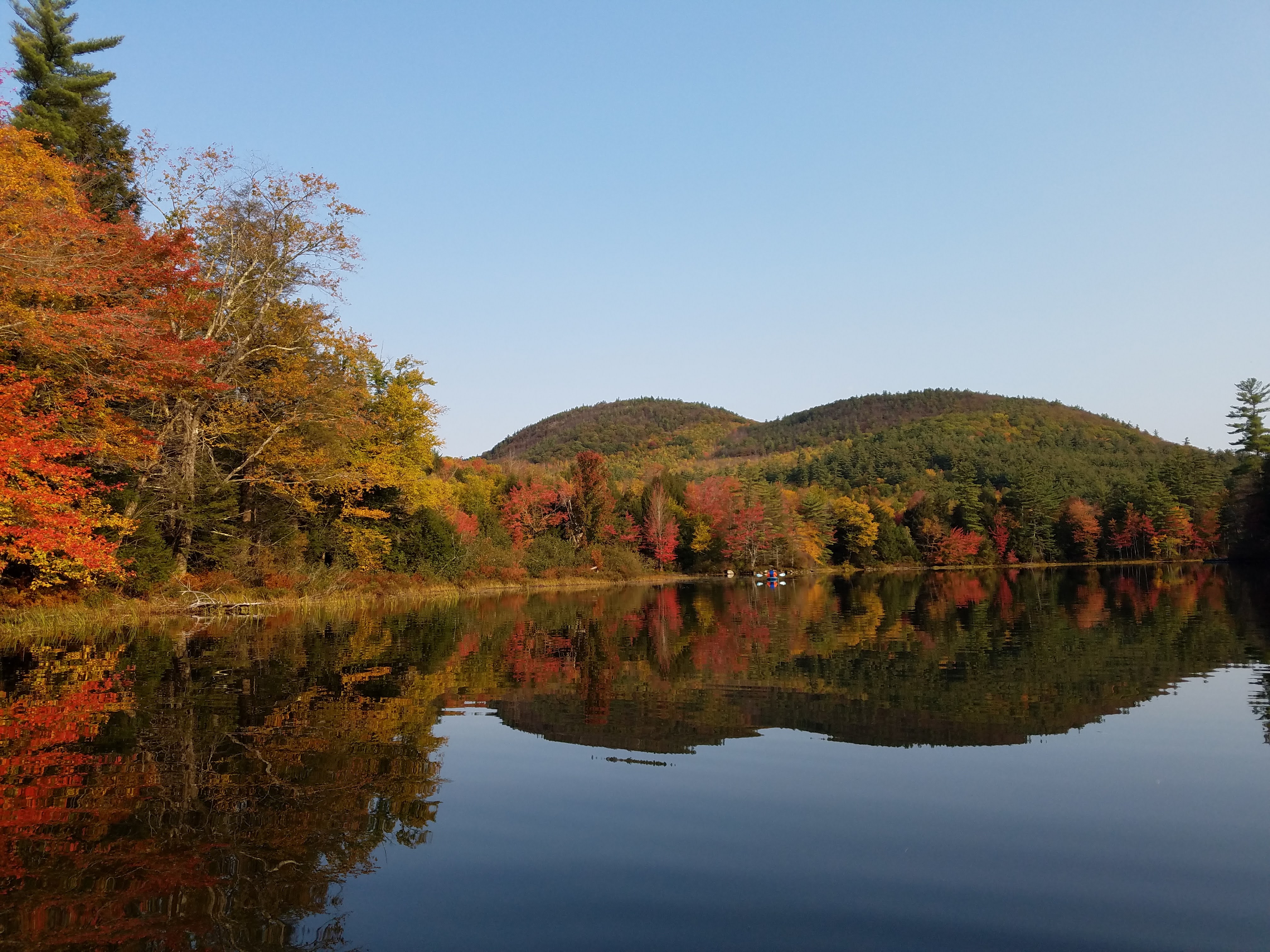 Recreational Kayaking in Maine Horseshoe Pond, Lovell Maine