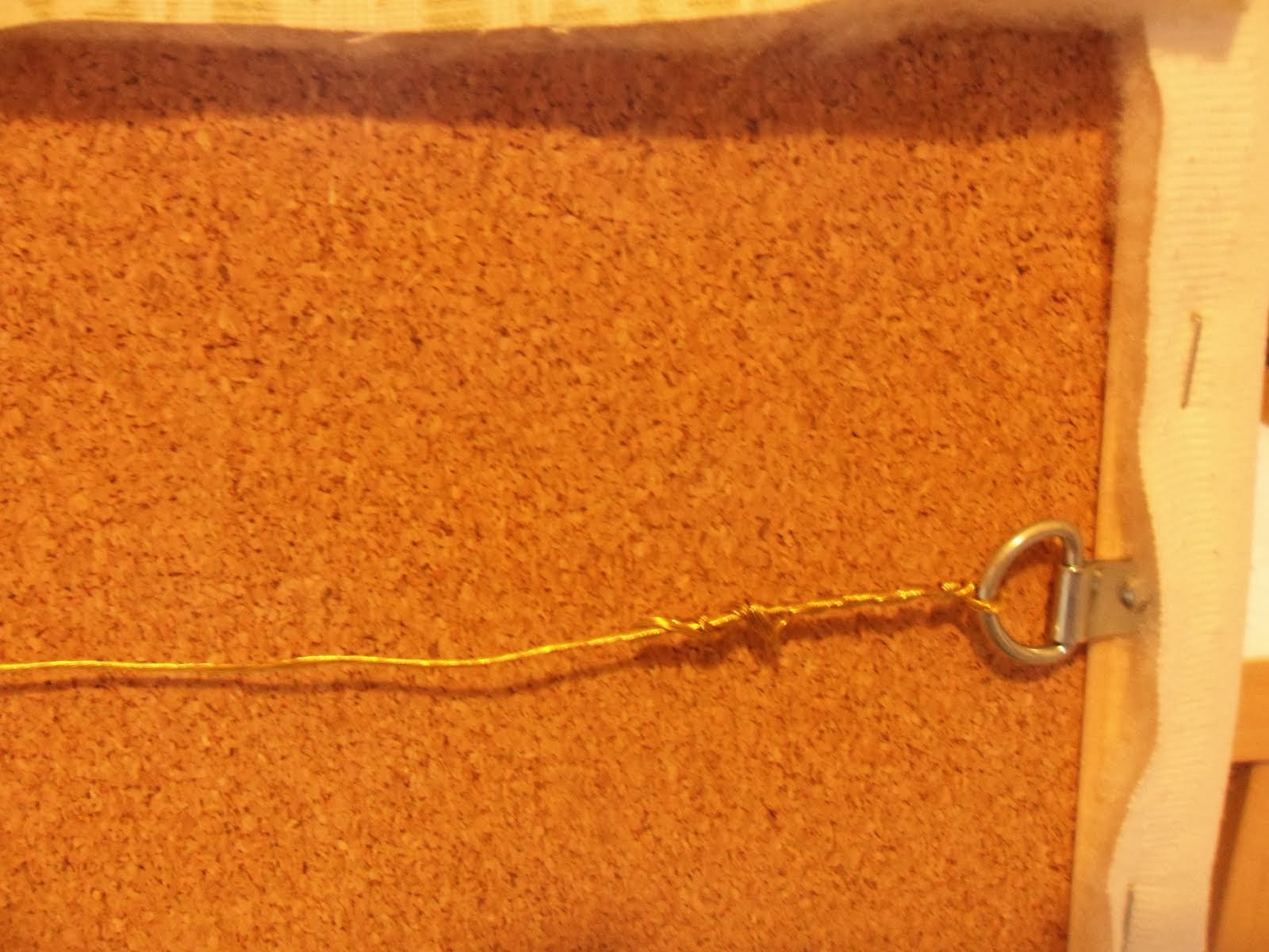 gillyflower: How to Make a Fabric Covered Notice Board