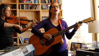 Laura Veirs Picture