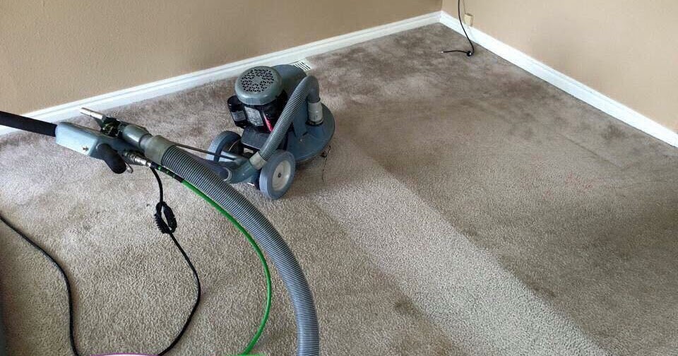 Steam Cleaning Carpet