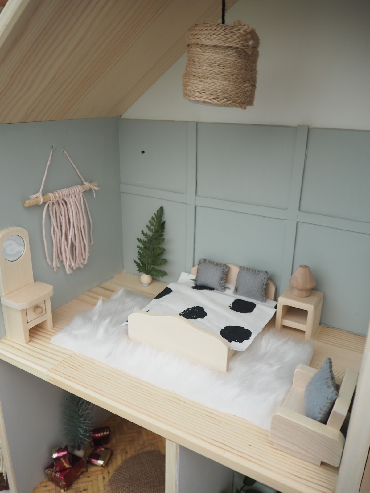 Diy Dollhouse Makeover Ikea Flisat Hack Dove Cottage