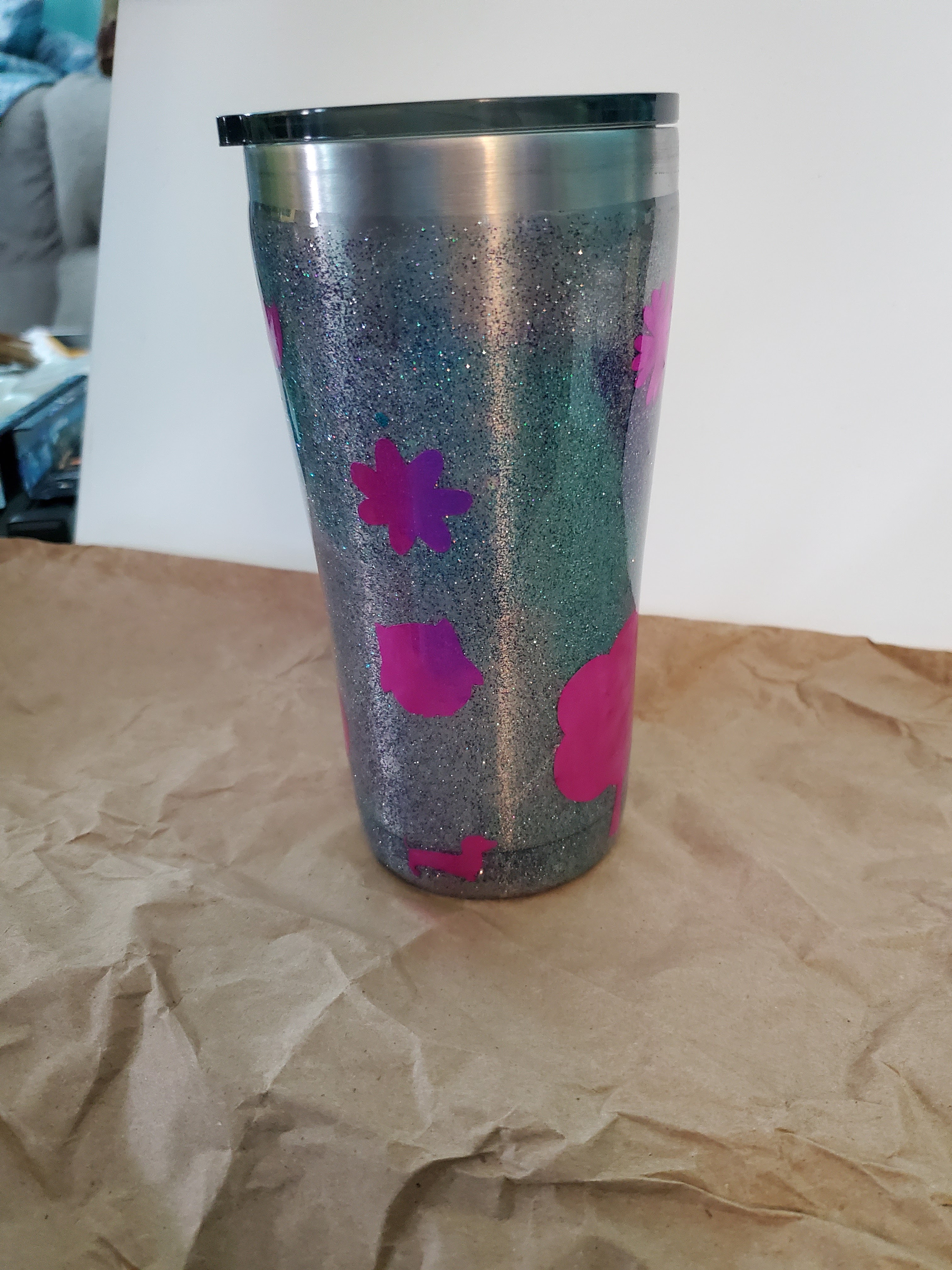 Different Methods to Glitter a Tumbler