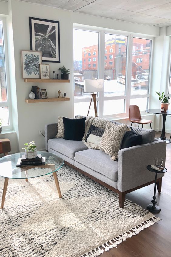 Bachelor Pad Decor Ideas On A Budget / Home Decor & Weddings