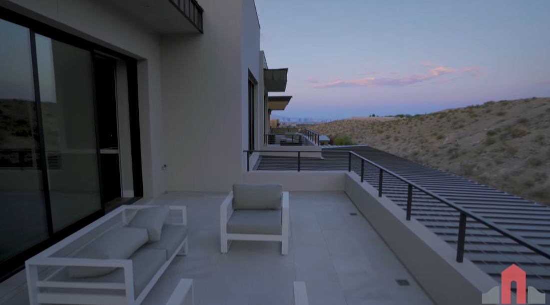 34 Interior Design Photos vs. 47 Drifting Shadow Way, Las Vegas Luxury Home Tour