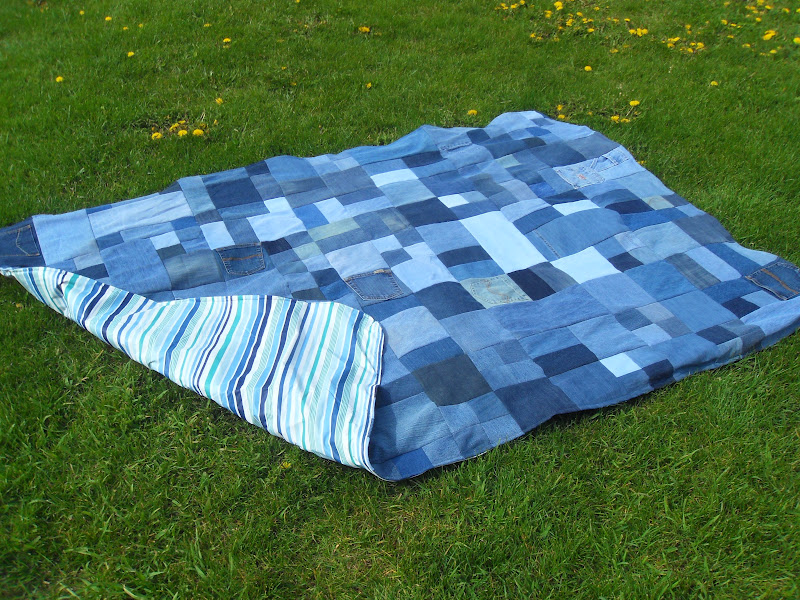 Simple Joy Crafting Denim and Vinyl Picnic Blanket