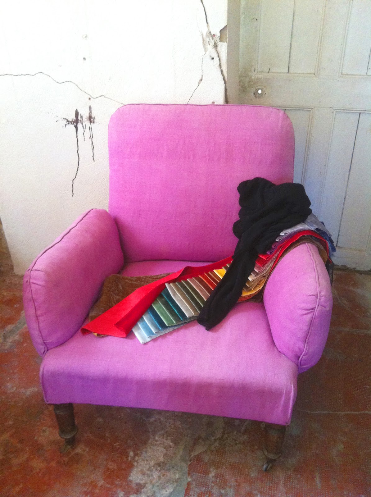 * Chic Provence * The Provençal Upholsterer