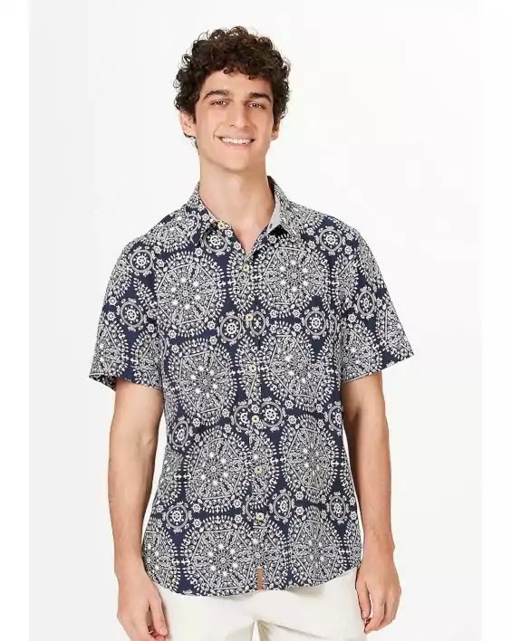 t-shirt-print-tile-trends-summer-2021 30 Summer 2021 Trends in Men's Fashion