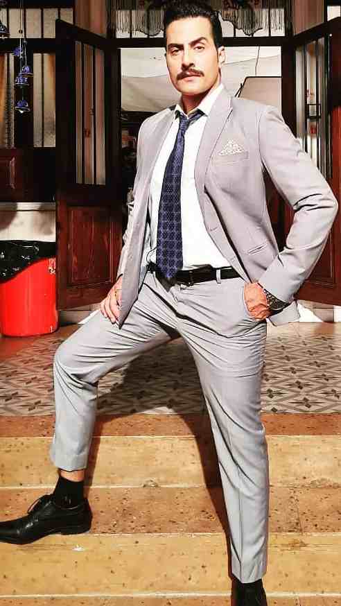 Sudhanshu Pandey Wiki, Biography, Age, Wife, Facts, Image and More