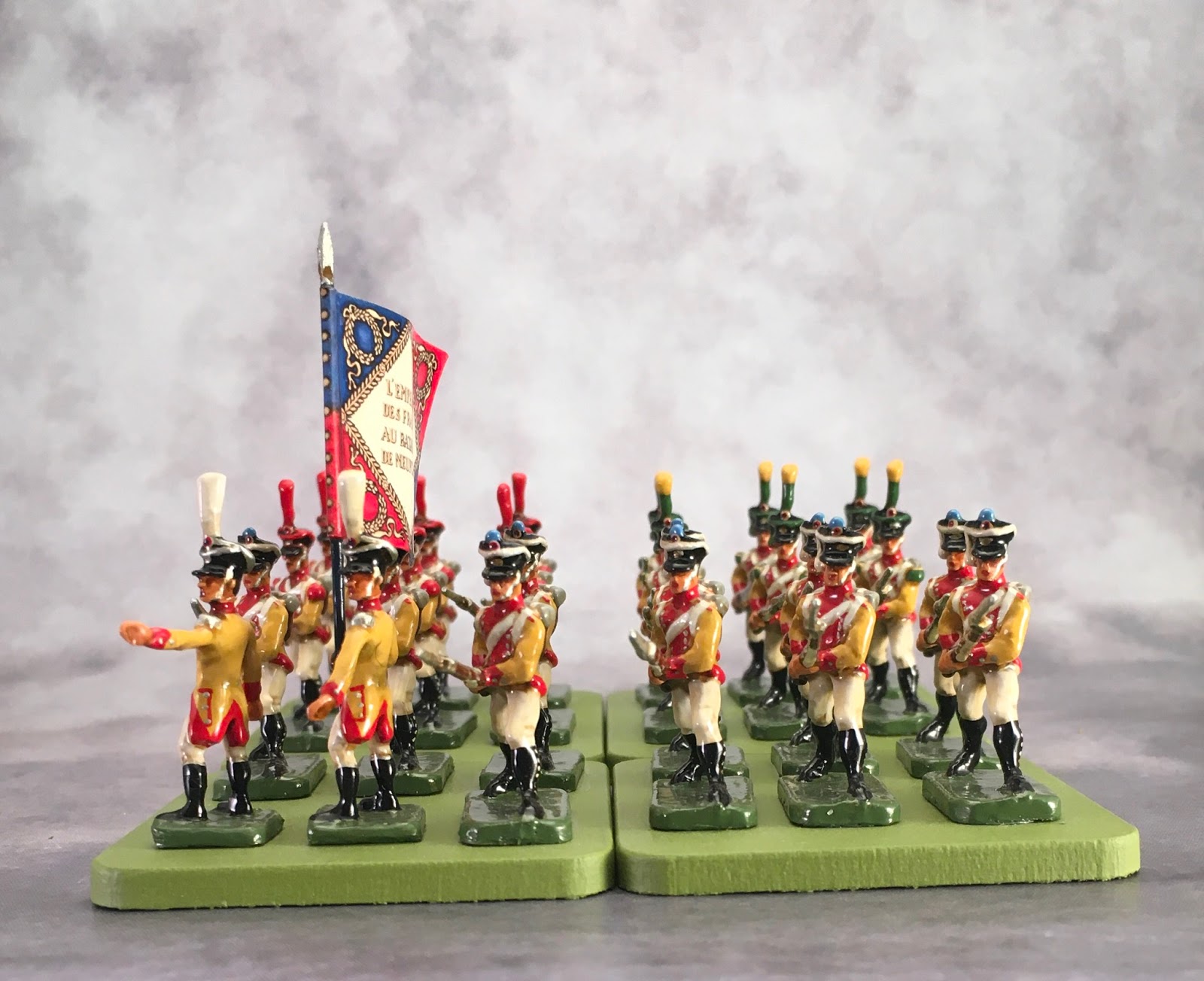 ALYS TOY SOLDIERS: Shiny Napoleonics... Neuchatel Battalion Test.