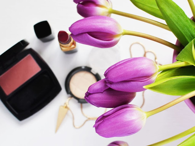 Must-Have Makeup & Skincare Products for UK Festivals Must-Have Makeup & Skincare Products for UK Festivals