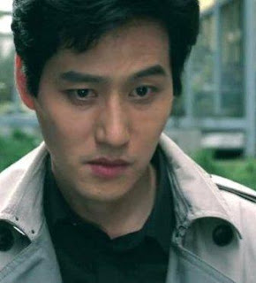 pemeran the world of the married - Park Hae-Joon sebagai Lee Tae-O