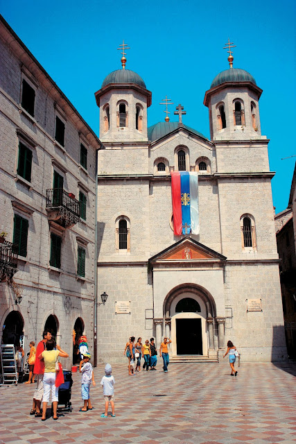 είψανα στον Ιερό Ναό του Αγίου Νικολάου στο Κότορ του Μαυροβουνίου https://leipsanothiki.blogspot.gr/