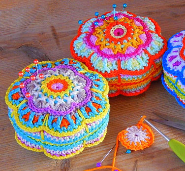 crochet pin cushion