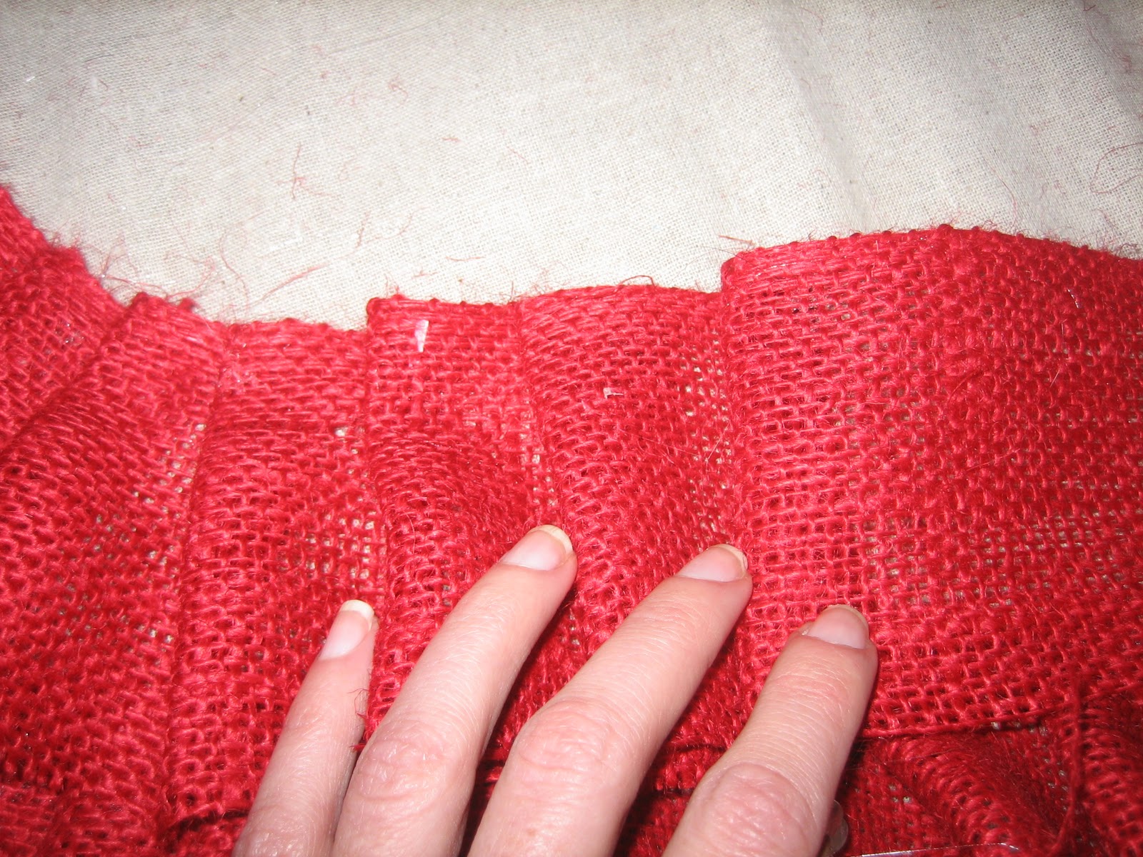 this-vintage-grove-diy-no-sew-tree-skirt