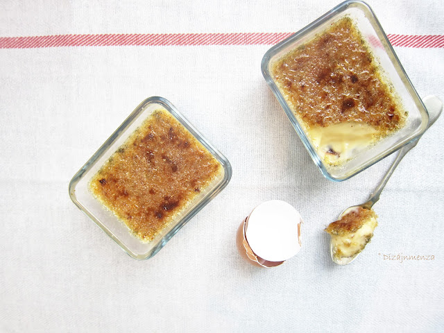 gasztroblog, Sós-karamellás camembertes creme brulee birsalma és rózsaszirom zselével, recept, birsalma, rózsaszirom,desszert, sós-karamell, vanília