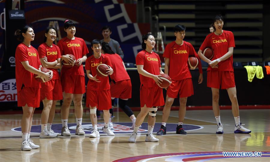 2 Jogadores de basquete Jogos de tiro - China Jogo de tiro de basquetebol e  basquetebol preço