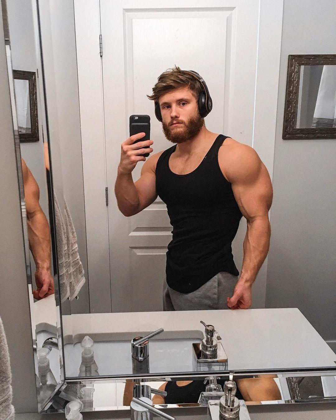 hot-bearded-guys-jeff-nippard-selfie-strong-arms-huge-triceps-beefy-young-lumberjack-hunk