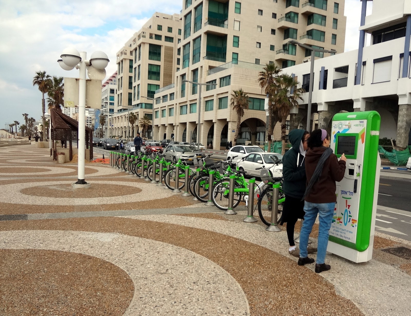 Тель авив детям