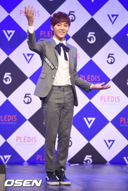 오늘자 세븐틴 쇼케이스 | 인스티즈