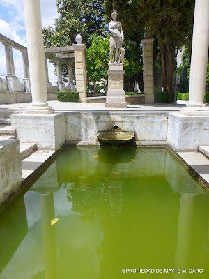 FUENTES EN GRANADA Una de las fuentes que adornan el Patio de Diana