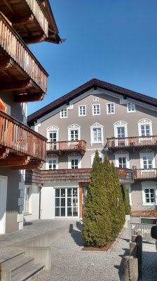 Erfahrungen Hotel Q!Resort Kitzbuehel Geburtsvorbereitungskurs Elternblog Runzelfuesschen