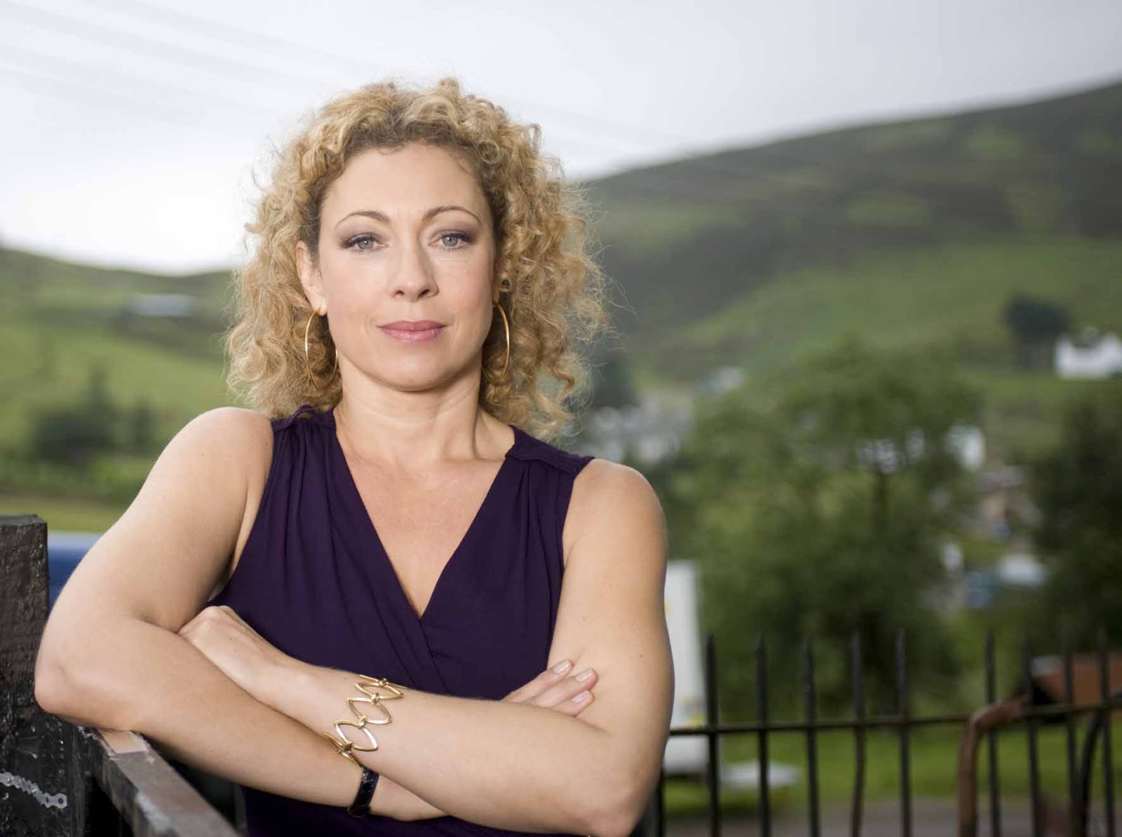 HQ Wallpapers: Alex Kingston Wallpapers